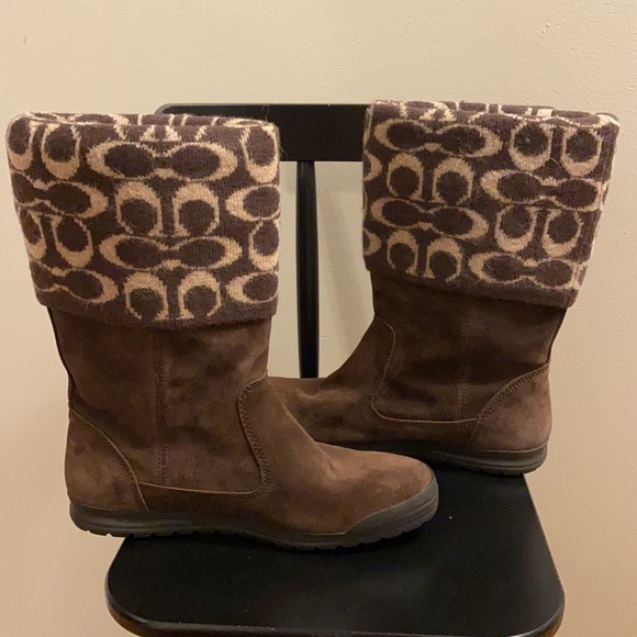 Shoes - ⭐️COACH⭐️ Suede Boots Sz 6